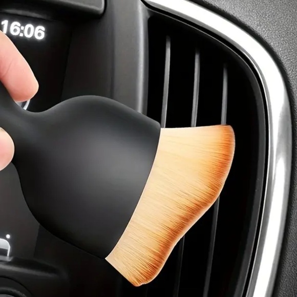 Car Interior Lint Brush Car Gap Dust Brush - Picture 2 of 3